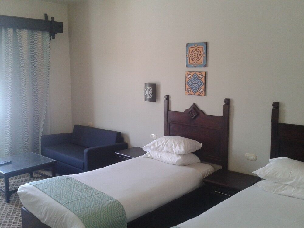 Mazar & By Kemet Station touristique